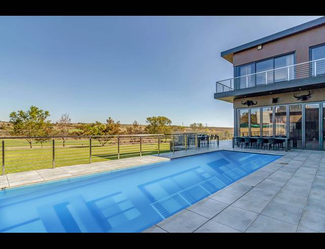 5 BEDROOM GOLF ESTATE FOR SALE IN STEYN CITY